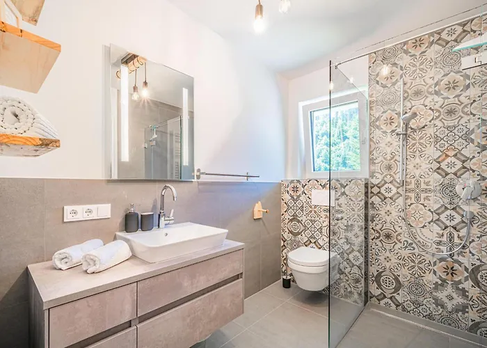 Tirola Bude Lisi Sepp 3-4