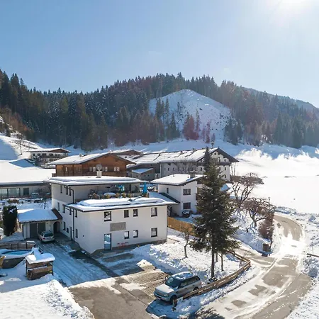 Tirola Bude Lisi Sepp 3-4